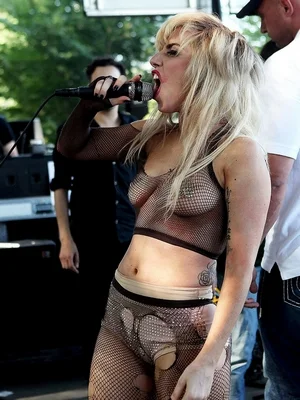 Леди Гага голая - 19