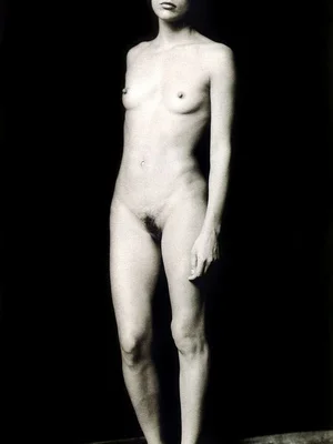 Милла Йовович голая - 46