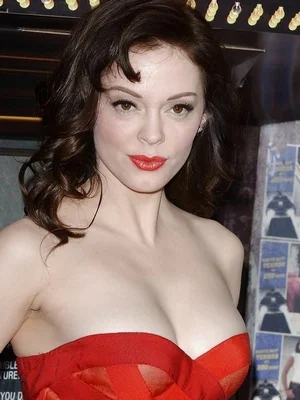 Роуз Макгоуэн голая - фото 06