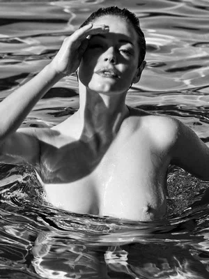 Роуз Макгоуэн голая - фото 21