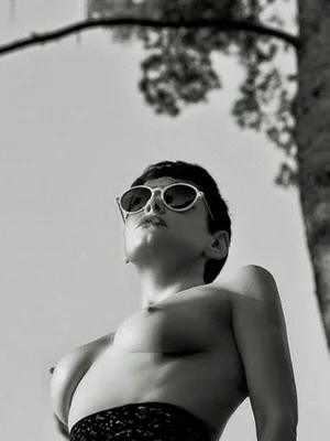 Роуз Макгоуэн голая - фото 22