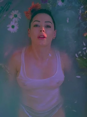 Роуз Макгоуэн голая - фото 41