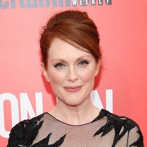 Джулианна Мур