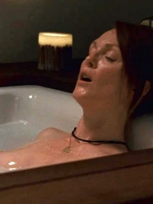 Джулианна Мур голая - 53