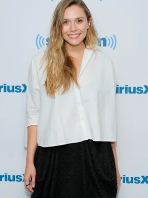 Элизабет Олсен голая - 01