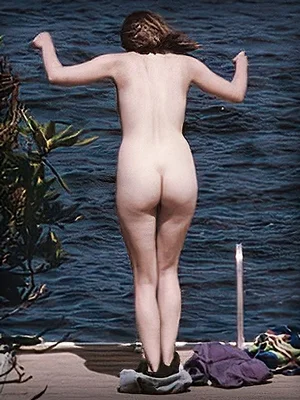 Элизабет Олсен голая - 18