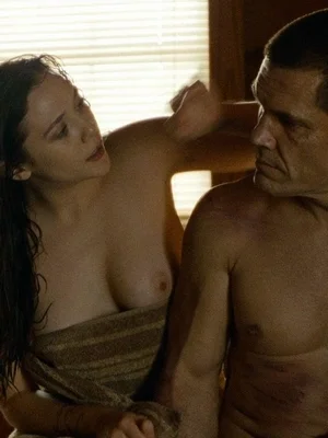 Элизабет Олсен голая - 23