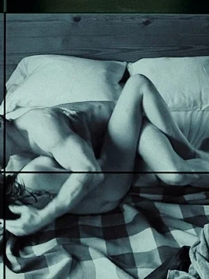 Элизабет Олсен голая - 37