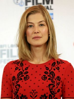 Розамунд Пайк голая