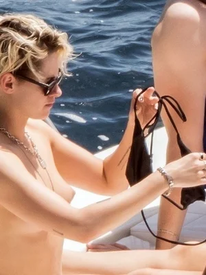 Кристен Стюарт голая - 33