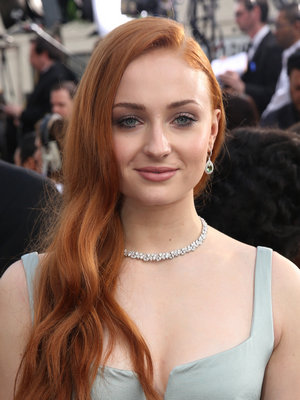 Софи Тёрнер голая