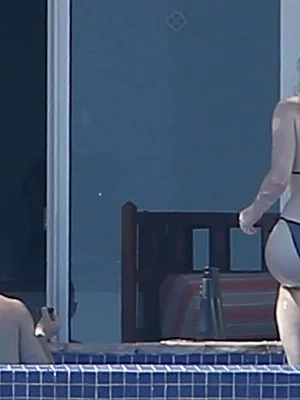 Софи Тёрнер голая - 14