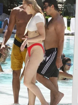 Софи Тёрнер голая - 35