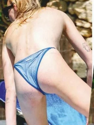 Софи Тёрнер голая - 41