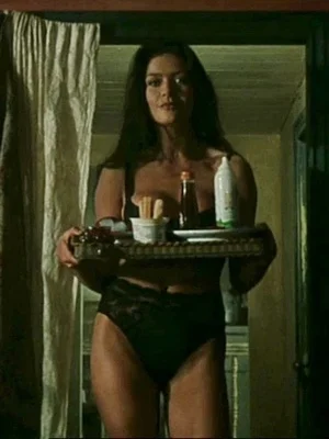 Кэтрин Зета-Джонс голая - 18