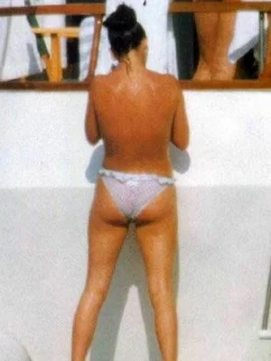 Кэтрин Зета-Джонс голая - 22