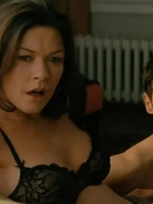 Кэтрин Зета-Джонс голая - 44